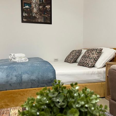 Apartamento Ndl Downtown Cluj-Napoca Exterior foto