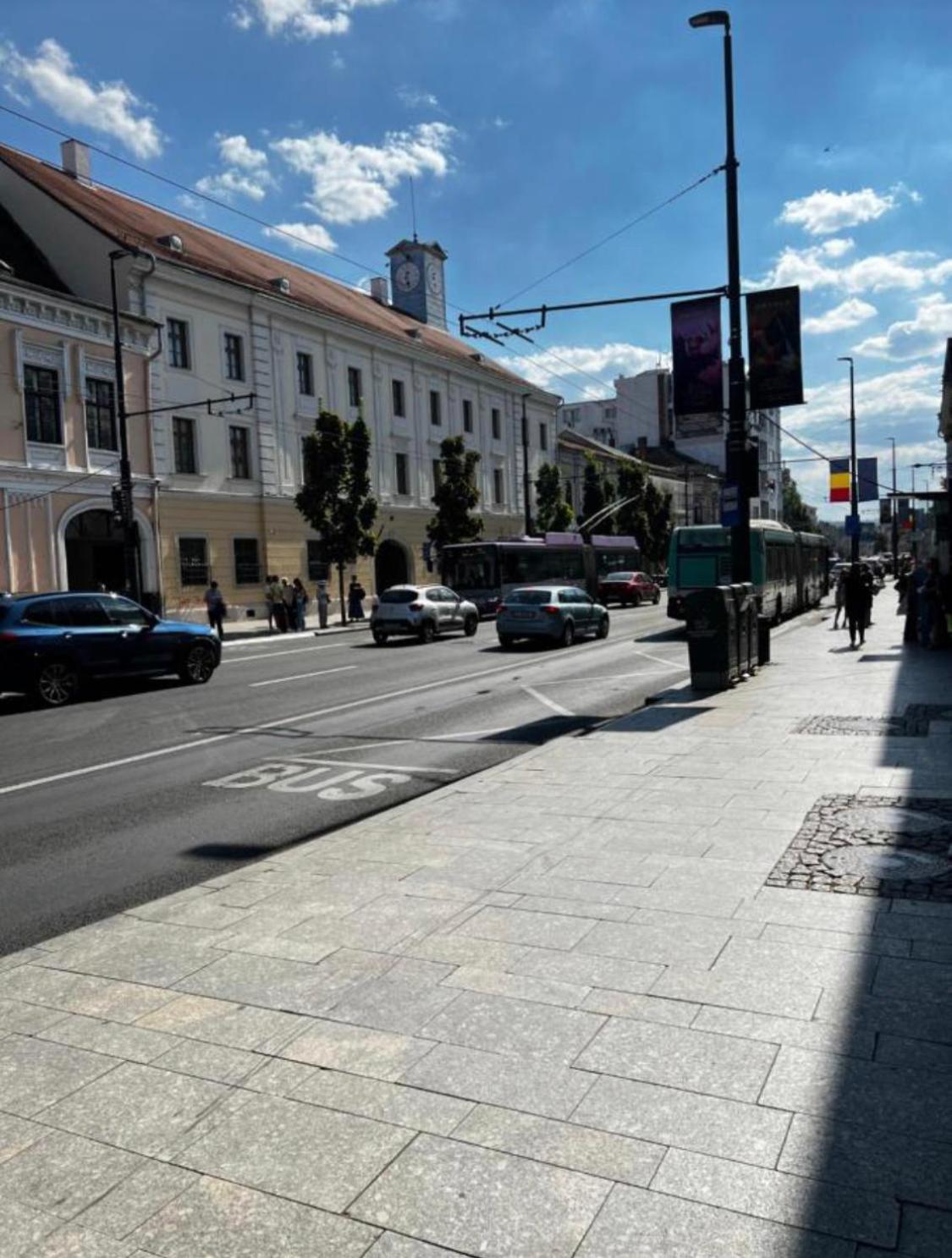 Apartamento Ndl Downtown Cluj-Napoca Exterior foto