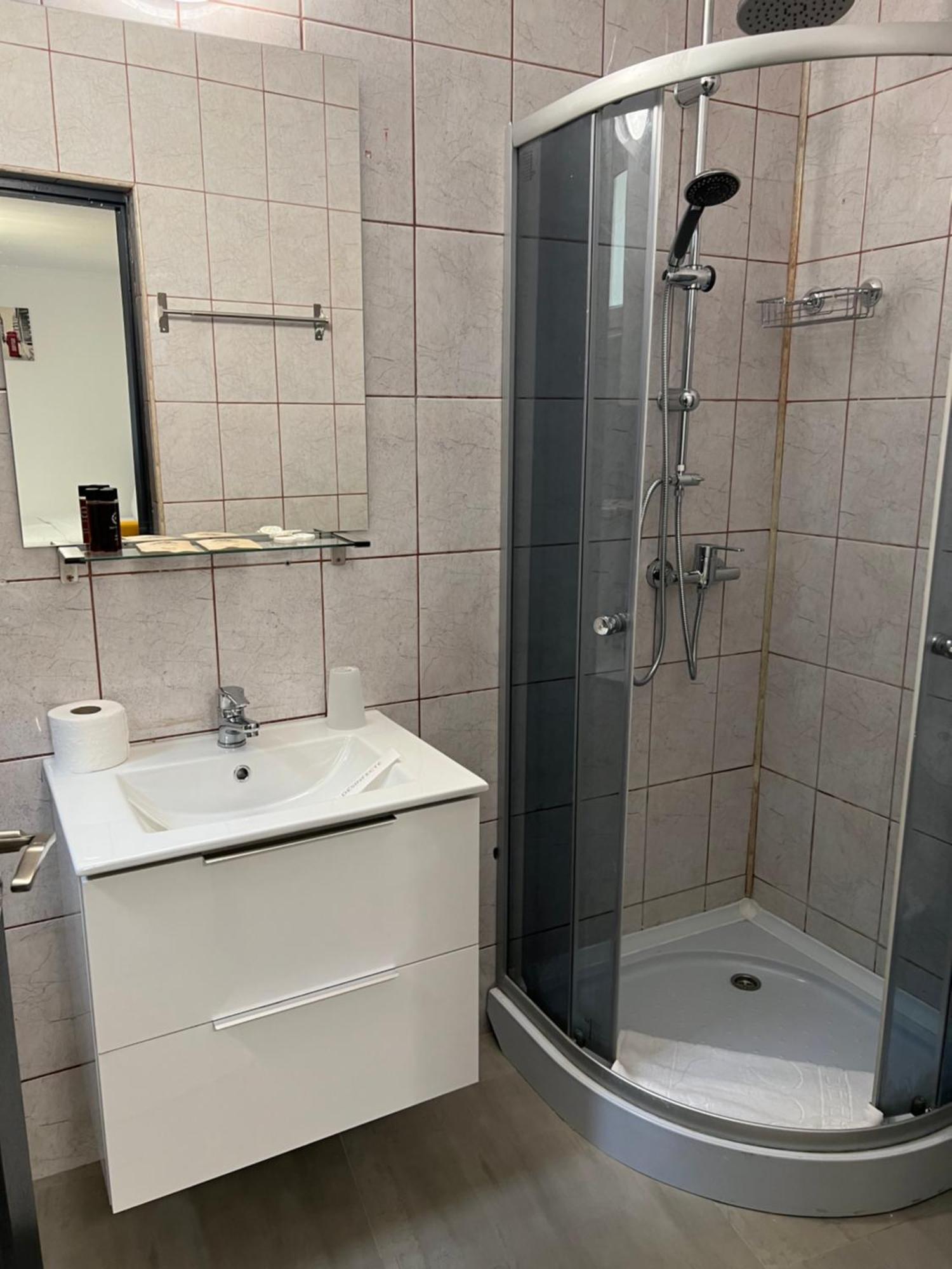 Apartamento Ndl Downtown Cluj-Napoca Exterior foto